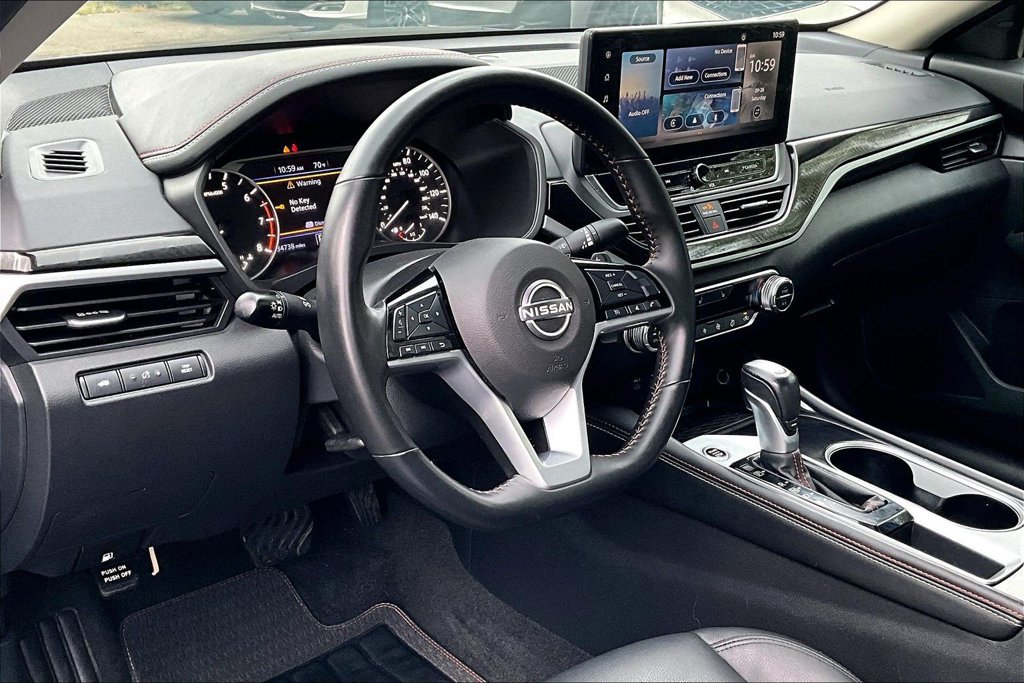 Used 2025 Nissan Altima 2.5 SR w/ SR Premium Package FWD image 15