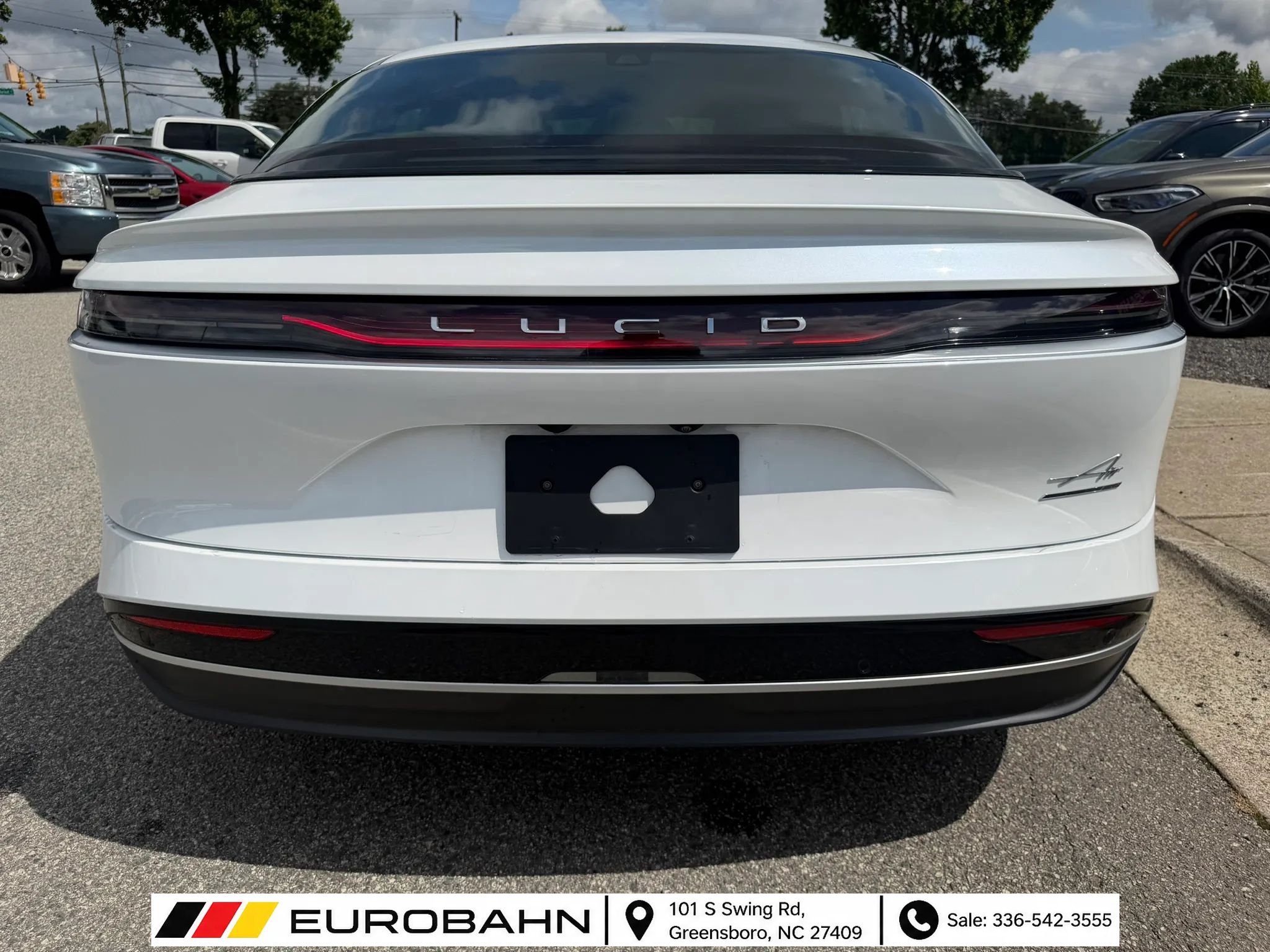 Used 2024 Lucid Air Touring AWD/4WD image 4