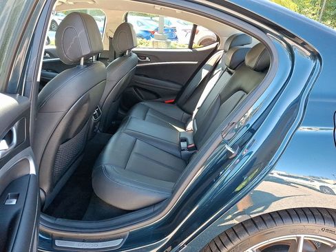 Used 2023 Genesis G70 2.0T image 11