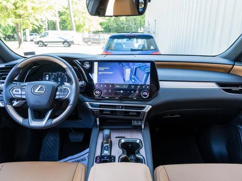 Used 2024 Lexus RX 350 Premium w/ Accessory Package (Z1) AWD/4WD image 16