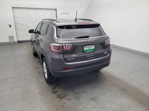 Used 2019 Jeep Compass Latitude w/ Popular Equipment Group AWD/4WD image 6