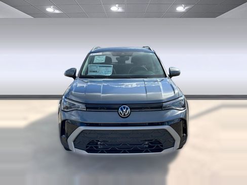 New 2026 Volkswagen Taos SE image 5