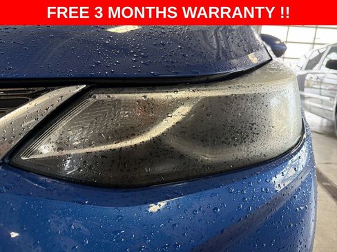 Used 2017 Chevrolet Cruze LT image 34