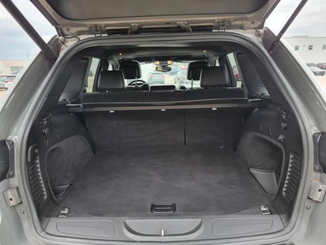 Used 2020 Jeep Grand Cherokee Altitude AWD/4WD image 7