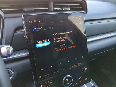 Used 2025 GMC Terrain Elevation image 18