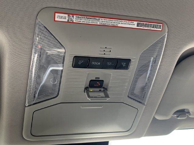 Used 2025 Toyota RAV4 LE AWD/4WD image 31