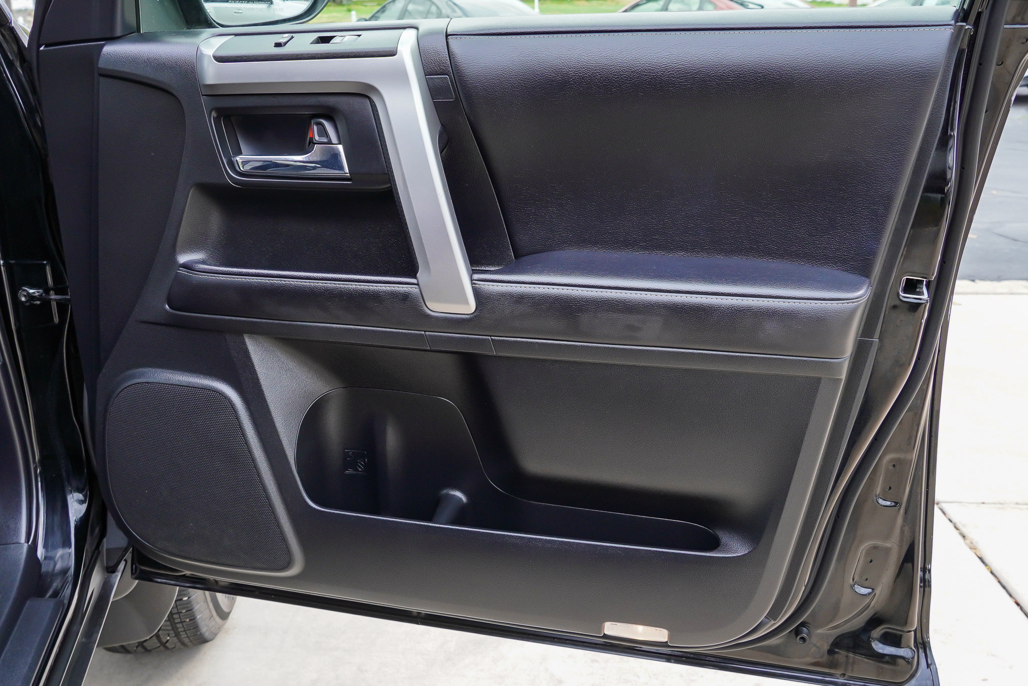 Used 2024 Toyota 4Runner SR5 AWD/4WD image 27
