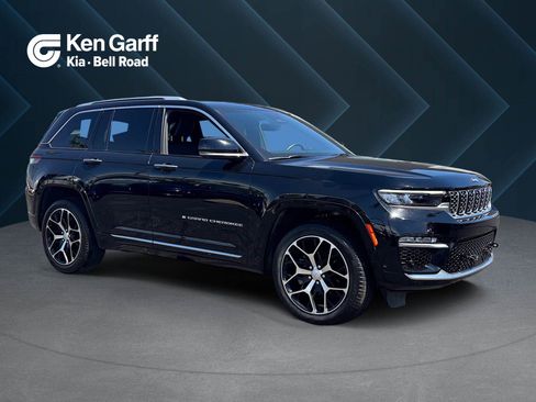Used 2023 Jeep Grand Cherokee Summit AWD/4WD image 1