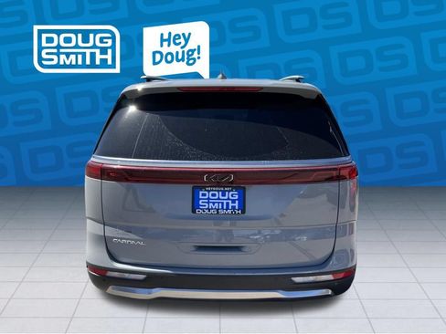 Used 2024 Kia Carnival SX Prestige FWD image 4