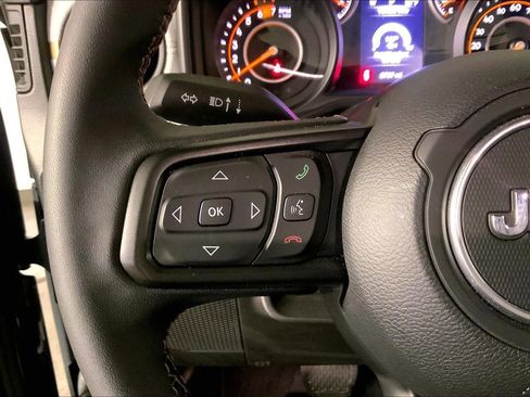 Used 2024 Jeep Wrangler Unlimited Sport AWD/4WD image 18