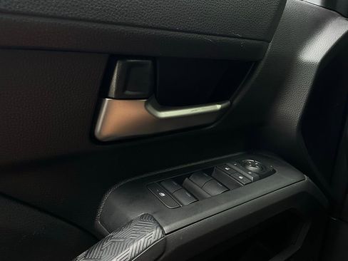 Used 2024 Toyota Tacoma TRD Off-Road image 19