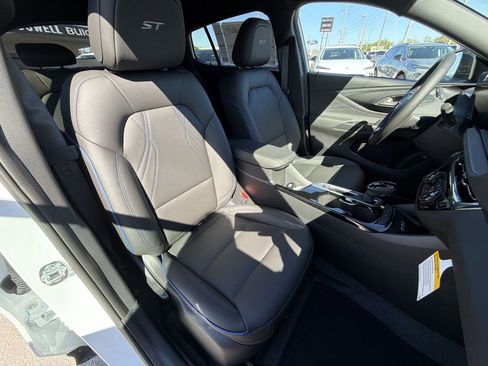 New 2026 Buick Envista Sport Touring w/ Convenience I Package FWD image 14