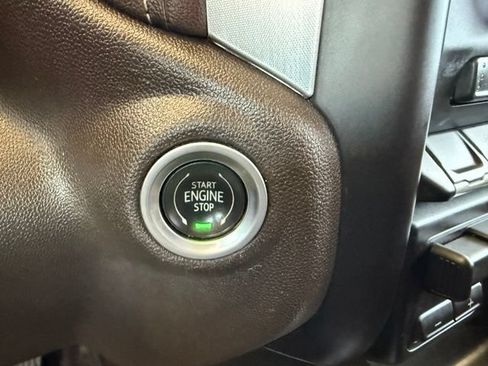 Used 2021 GMC Sierra 1500 SLT AWD/4WD image 20