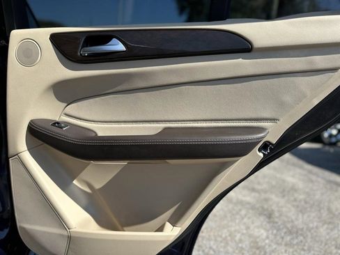 Used 2018 Mercedes-Benz GLE 350 GLE 350 w/ Premium 1 Package image 21