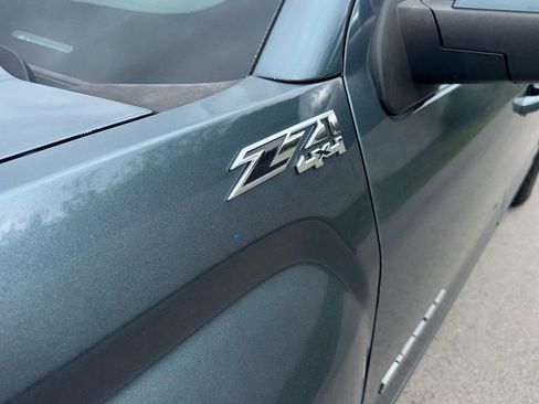 Used 2014 GMC Sierra 1500 SLE w/ Suspension Package, Off-Road image 12