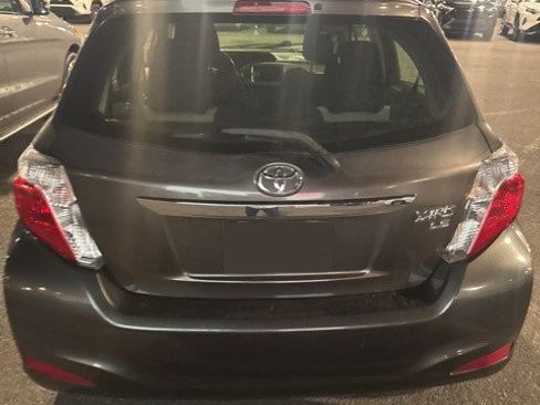 Used 2013 Toyota Yaris LE image 5