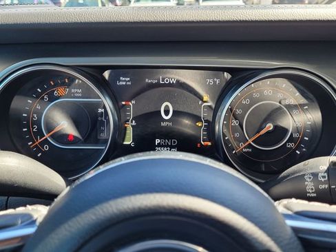 Used 2023 Jeep Wrangler Unlimited Sahara AWD/4WD image 24