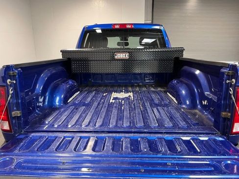 Used 2015 RAM 1500 Express RWD image 16