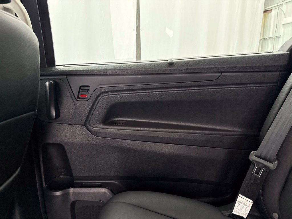Used 2025 Honda Odyssey EX-L image 15
