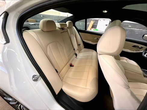 Used 2021 BMW 330i Sedan w/ Premium Package RWD image 30