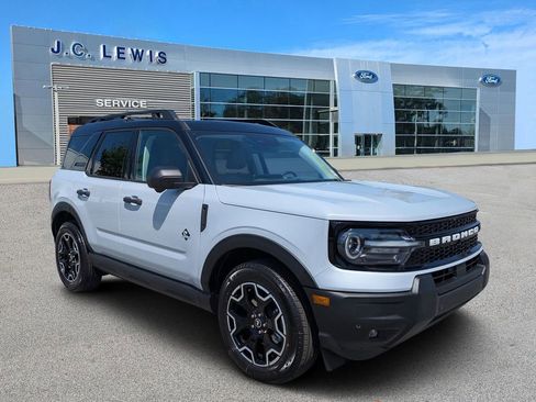 New 2026 Ford Bronco Sport Outer Banks AWD/4WD image 1