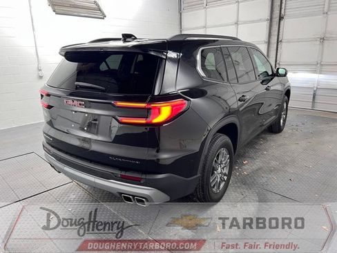Used 2025 GMC Acadia Elevation FWD image 9