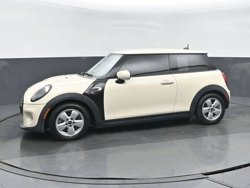 Used 2020 MINI Cooper 2-Door Hardtop FWD image 6