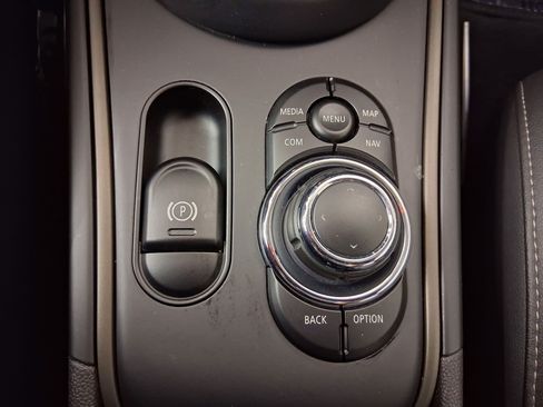 Certified 2024 MINI Cooper Countryman S w/ Premium Package FWD image 29