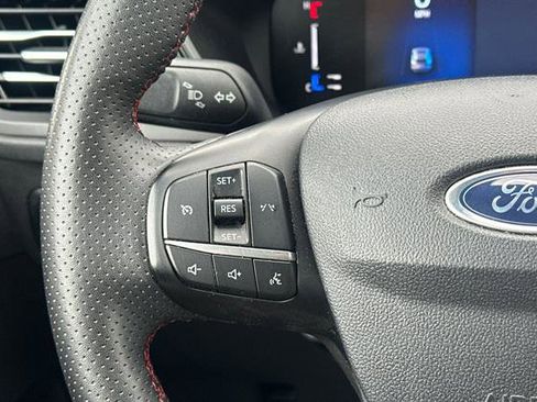 Used 2024 Ford Escape ST-Line image 29