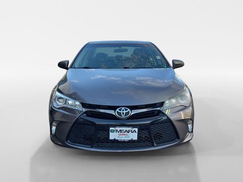 Used 2017 Toyota Camry SE image 9