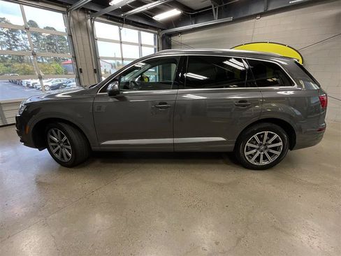 Used 2019 Audi Q7 3.0T Premium Plus w/ Premium Plus Package image 2
