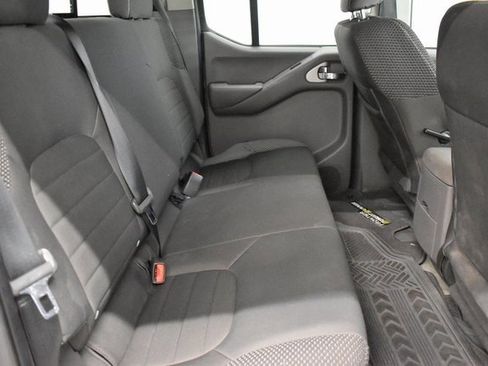 Used 2016 Nissan Frontier Desert Runner image 19
