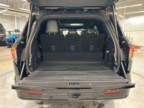 Certified 2025 Lincoln Navigator Reserve w/ Jet Appearance Package image 32