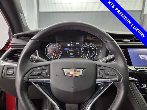 Used 2024 Cadillac XT6 Premium Luxury image 29