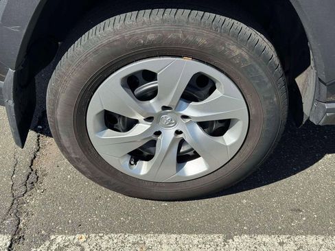 Used 2023 Toyota RAV4 LE image 10