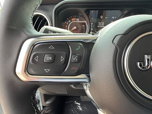 New 2026 Jeep Wrangler Unlimited Sahara AWD/4WD image 23