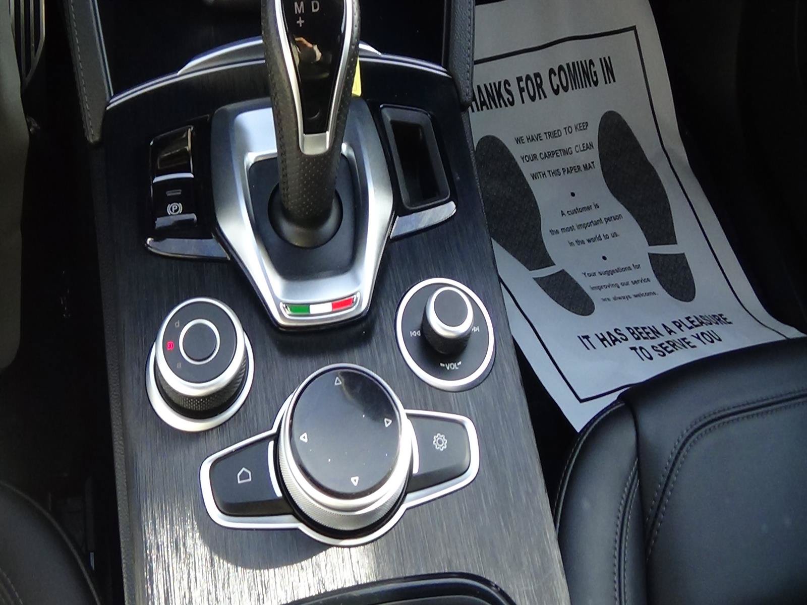 Used 2024 Alfa Romeo Stelvio Sprint AWD/4WD image 32