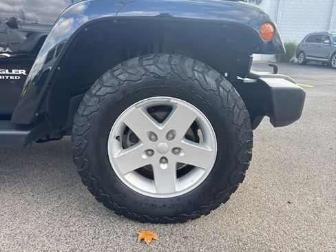 Certified 2016 Jeep Wrangler Unlimited Sahara w/ Connectivity Group image 24