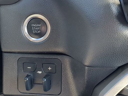 Used 2023 Toyota Tundra Limited image 19