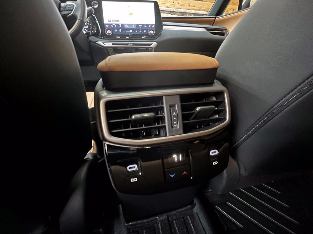 Used 2025 Lexus RX 350 Premium w/ Kick Sensor & Tow Package AWD/4WD image 36