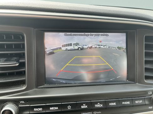 Used 2020 Hyundai Elantra SEL FWD image 15