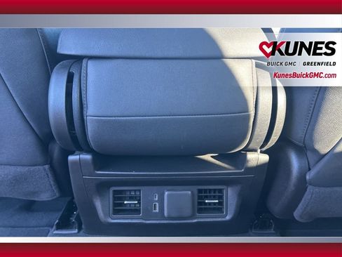 Used 2025 GMC Sierra 1500 SLT image 37