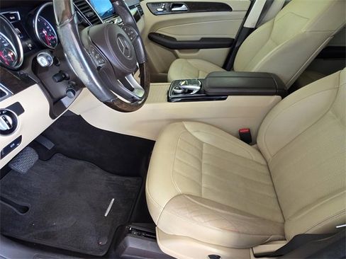 Used 2017 Mercedes-Benz GLS 450 4MATIC image 6