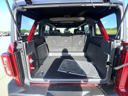 New 2026 Ford Bronco Outer Banks AWD/4WD image 16