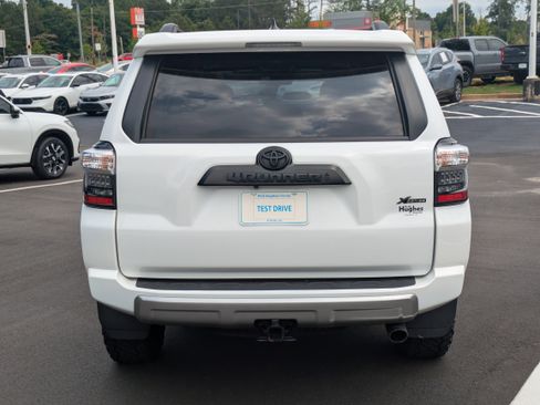 Used 2024 Toyota 4Runner TRD Off-Road Premium w/ Moonroof Package AWD/4WD image 6