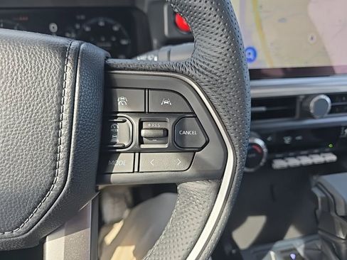 Used 2026 Toyota Tacoma TRD Off-Road image 13