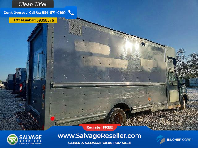 Used 2021 Ford Transit 350 DRW RWD image 4
