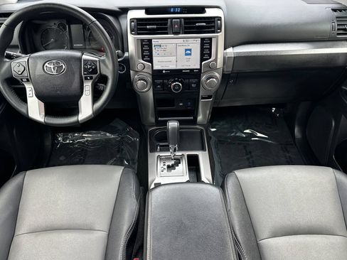 Used 2022 Toyota 4Runner SR5 Premium w/ Moonroof Package RWD image 14