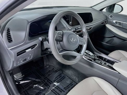 Certified 2022 Hyundai Sonata Limited w/ Cargo Package FWD image 8
