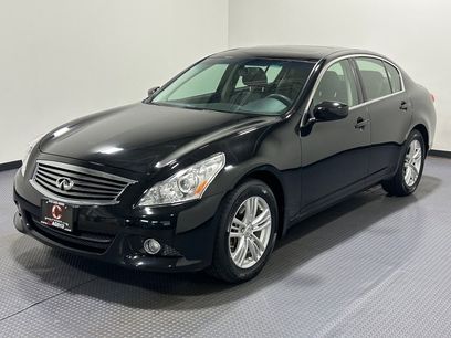 Used 2011 INFINITI G25 x w/ Moonroof Pkg